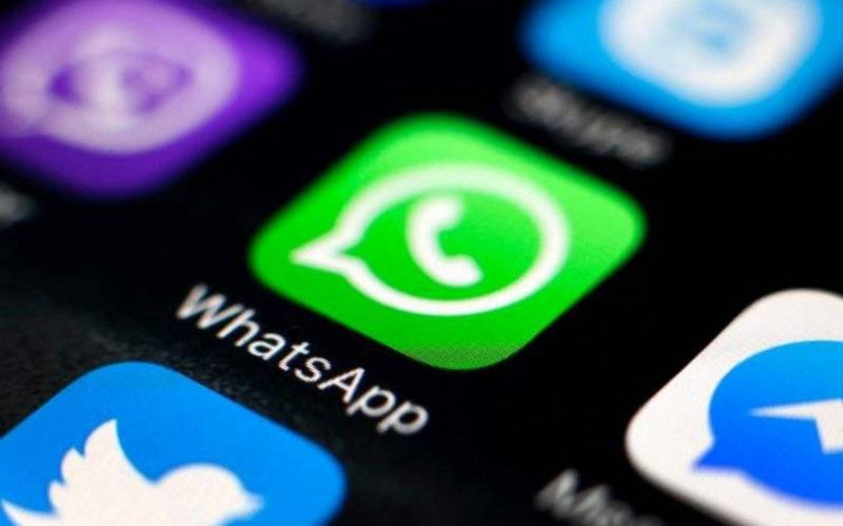 واتساب تتيح ميزة المكالمة الجماعية لمستخدمي IOS 